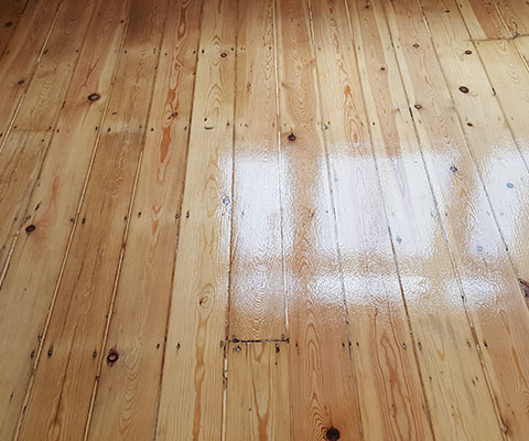 Floorboards Sanding, Gap Filling, Buffing & Reoiling in Clapham, SW4